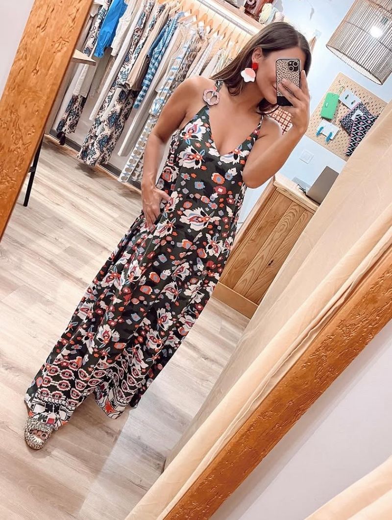 Vestido Dolores Cortes flores