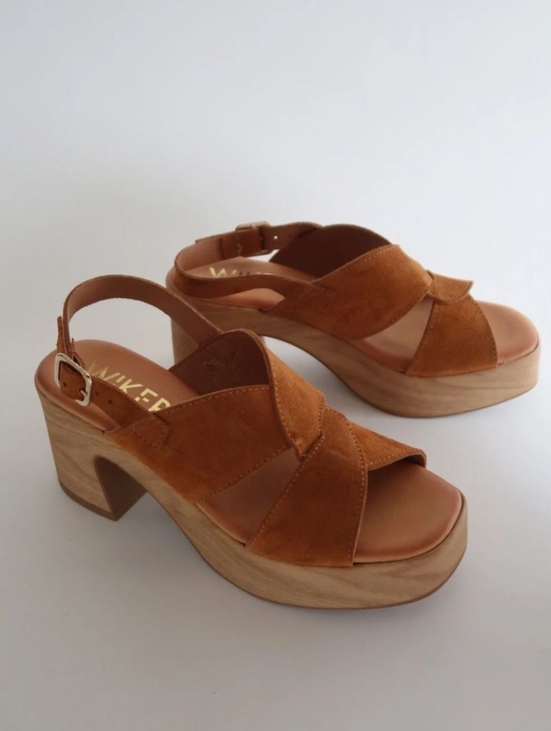 Zuecos Serraje Camel
