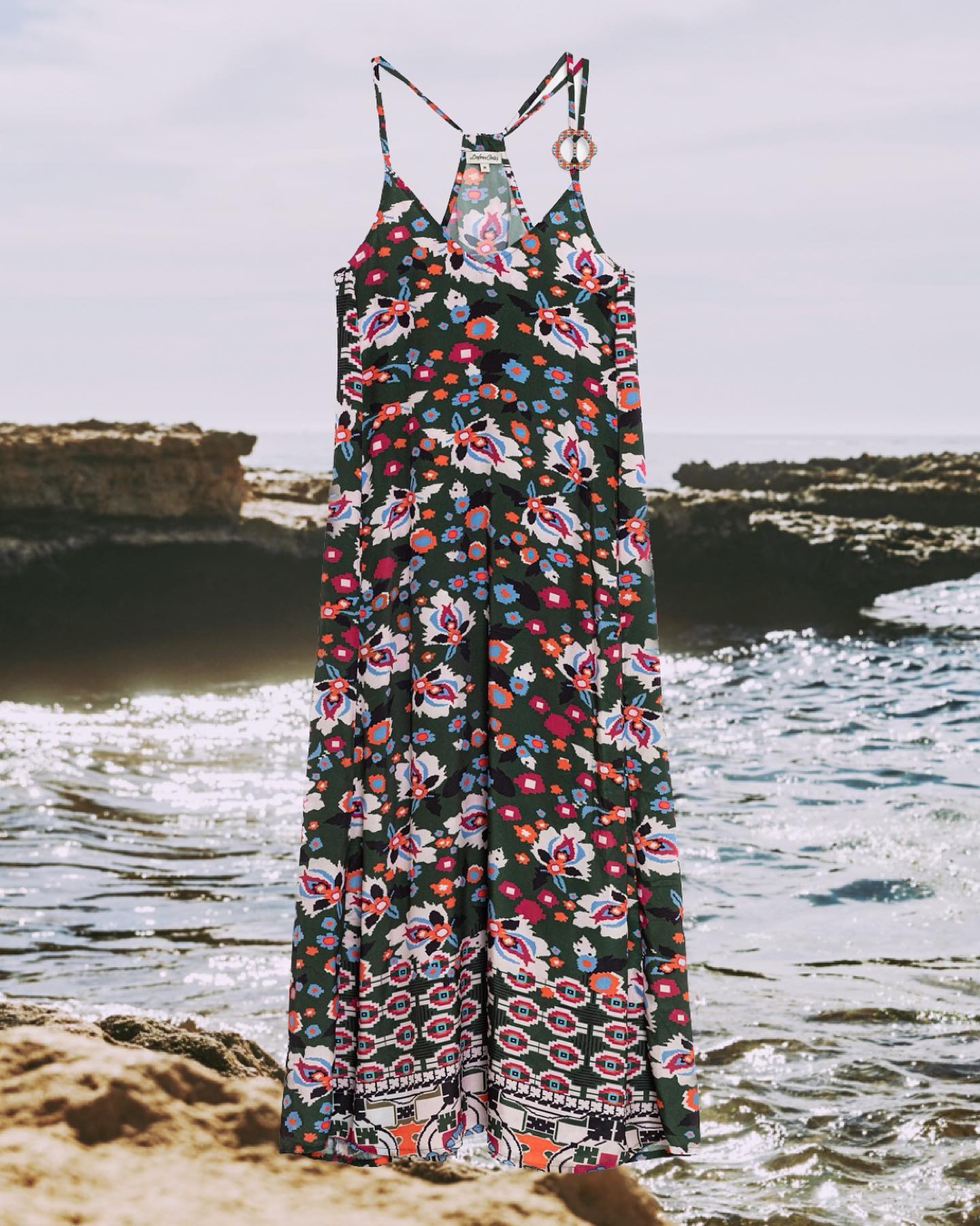 Vestido Dolores Cortes flores