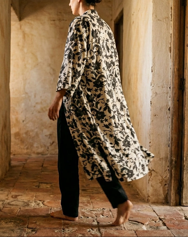 Kimono Imperial Blanco y Negro