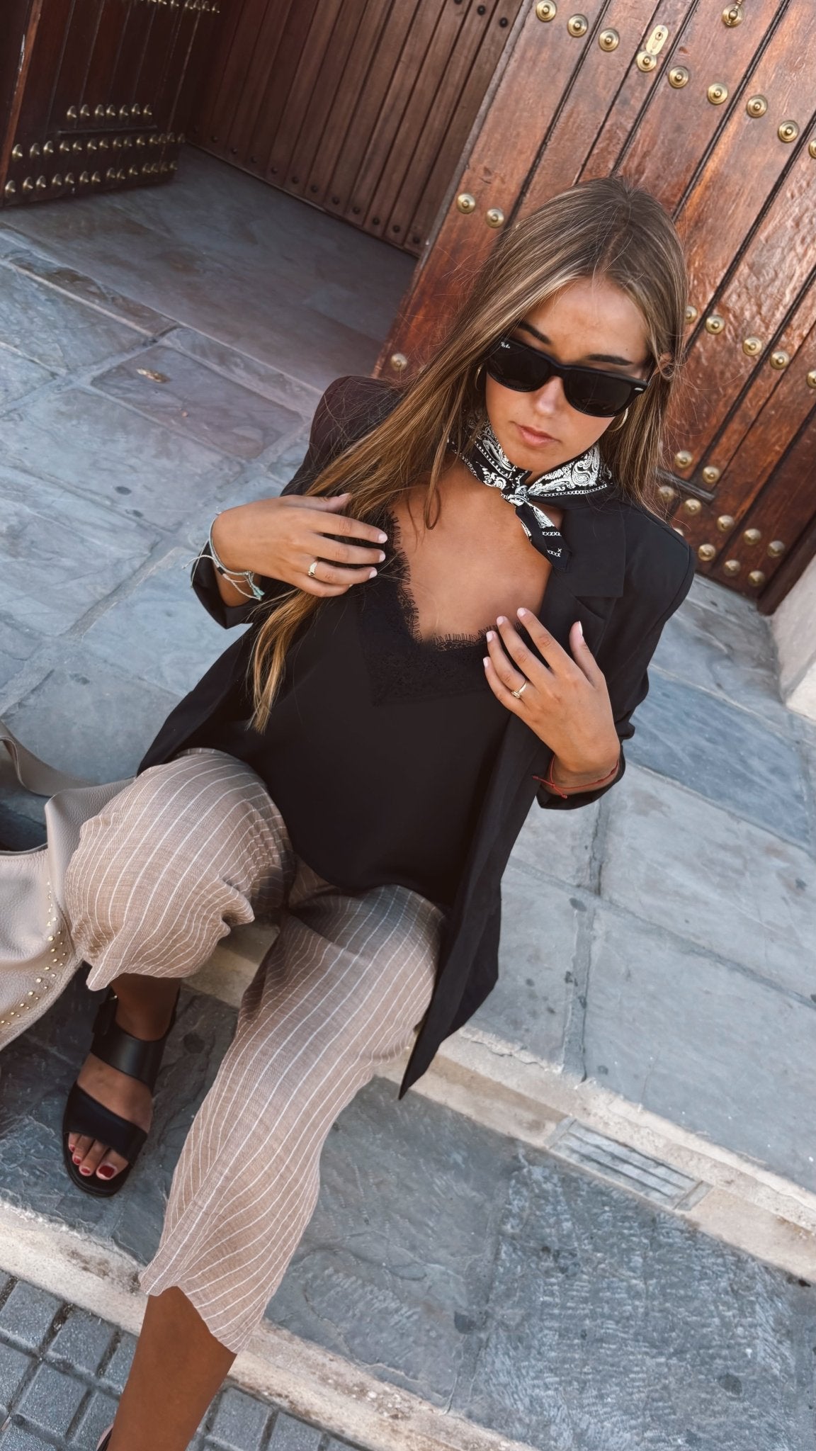 Lencero Crop Negro - SOHO ZAHARACamisetas y Tops