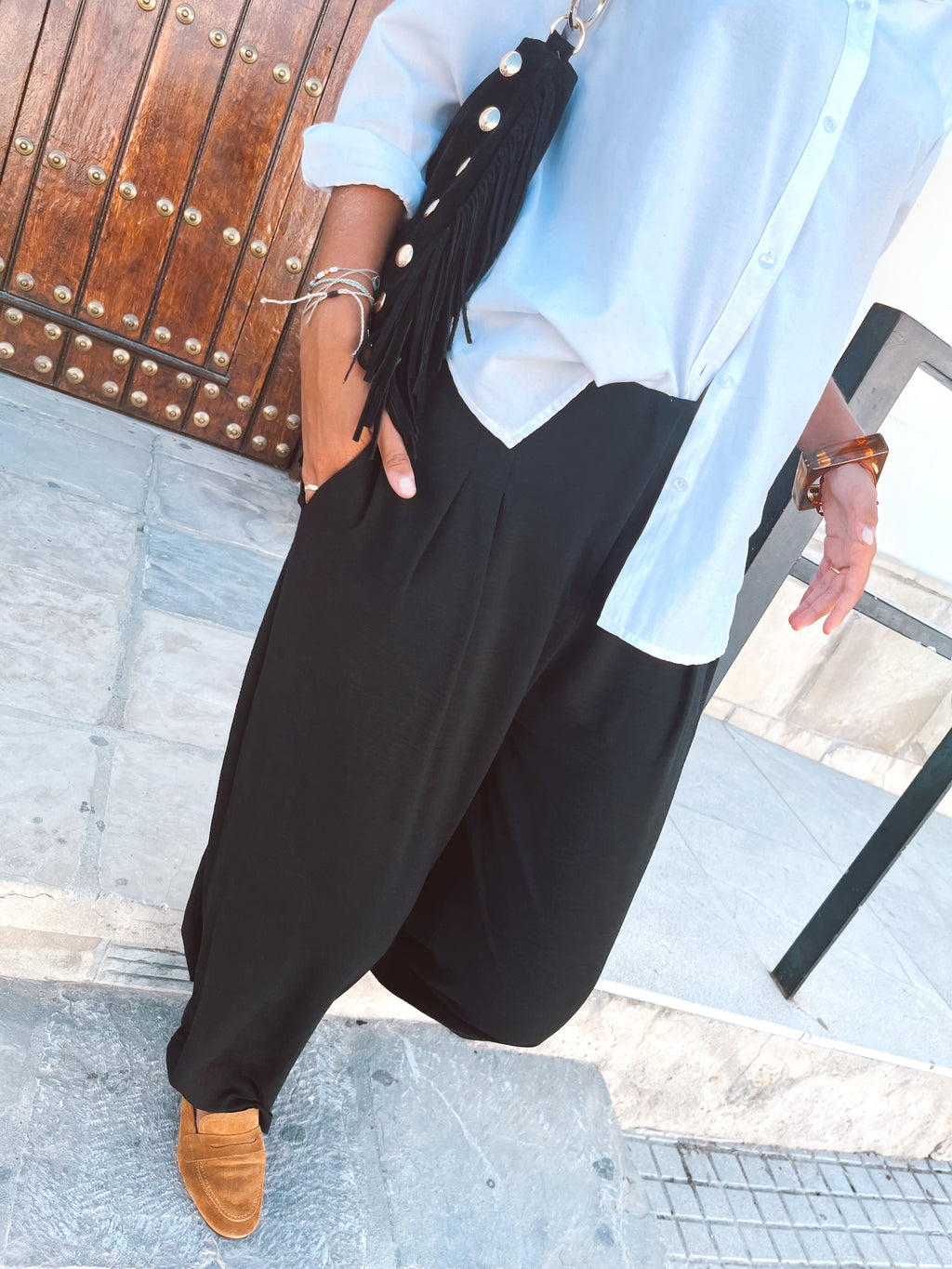 Palazzo Varuk Crep Rugoso Negro