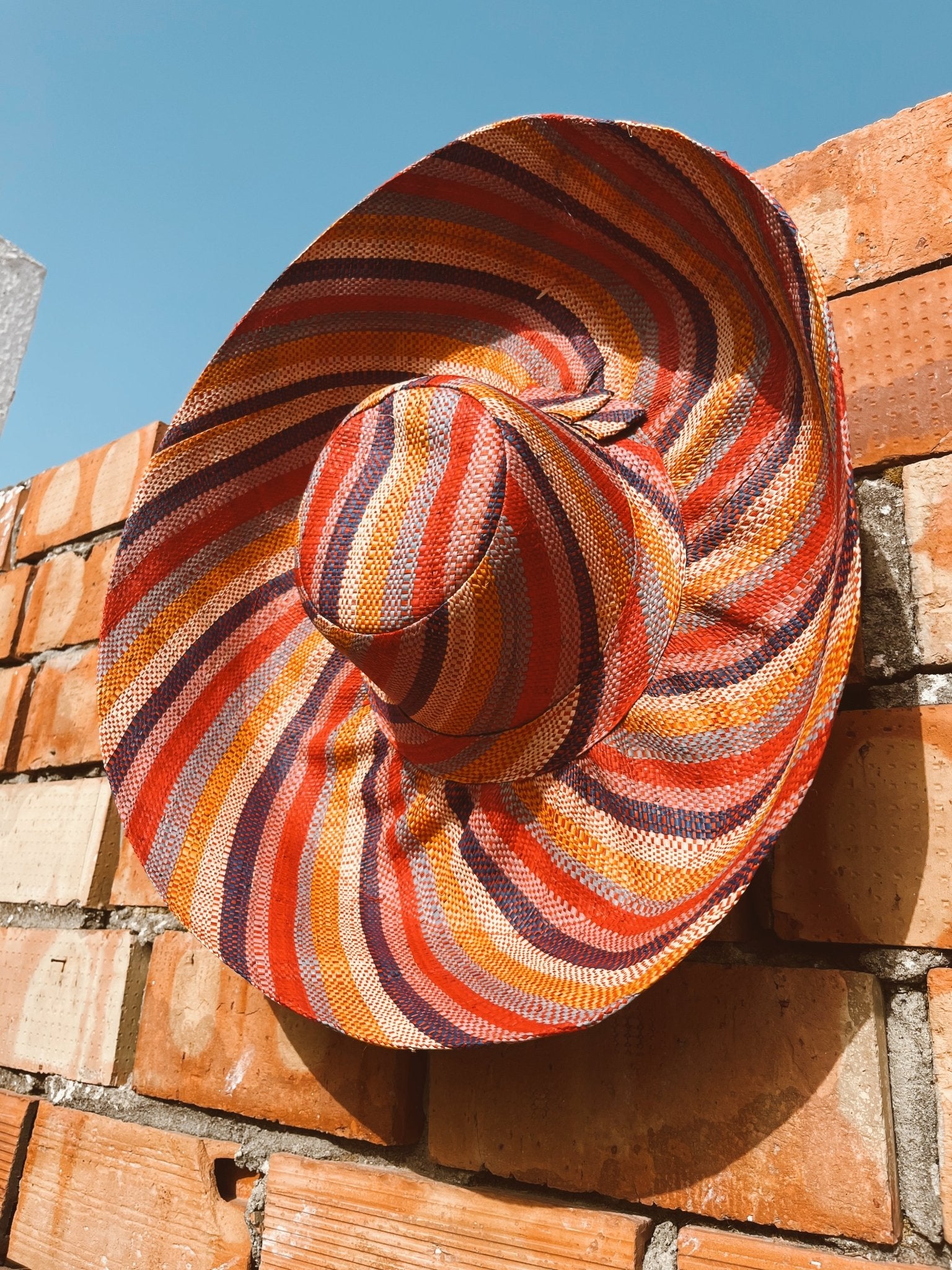 Sombreros de Sinamay - SOHO ZAHARASombreros y Viseras