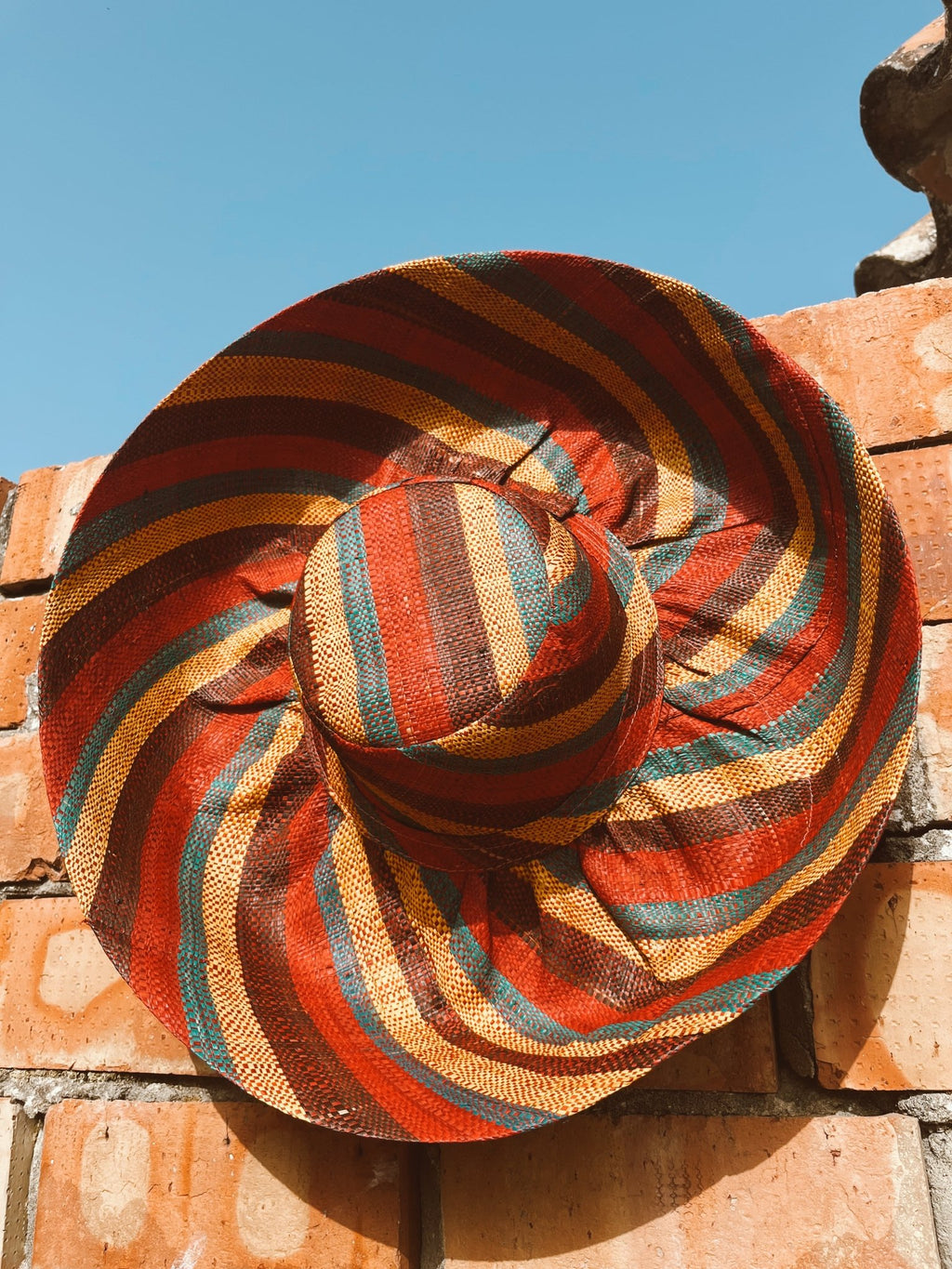 Sombreros de Sinamay - SOHO ZAHARASombreros y Viseras