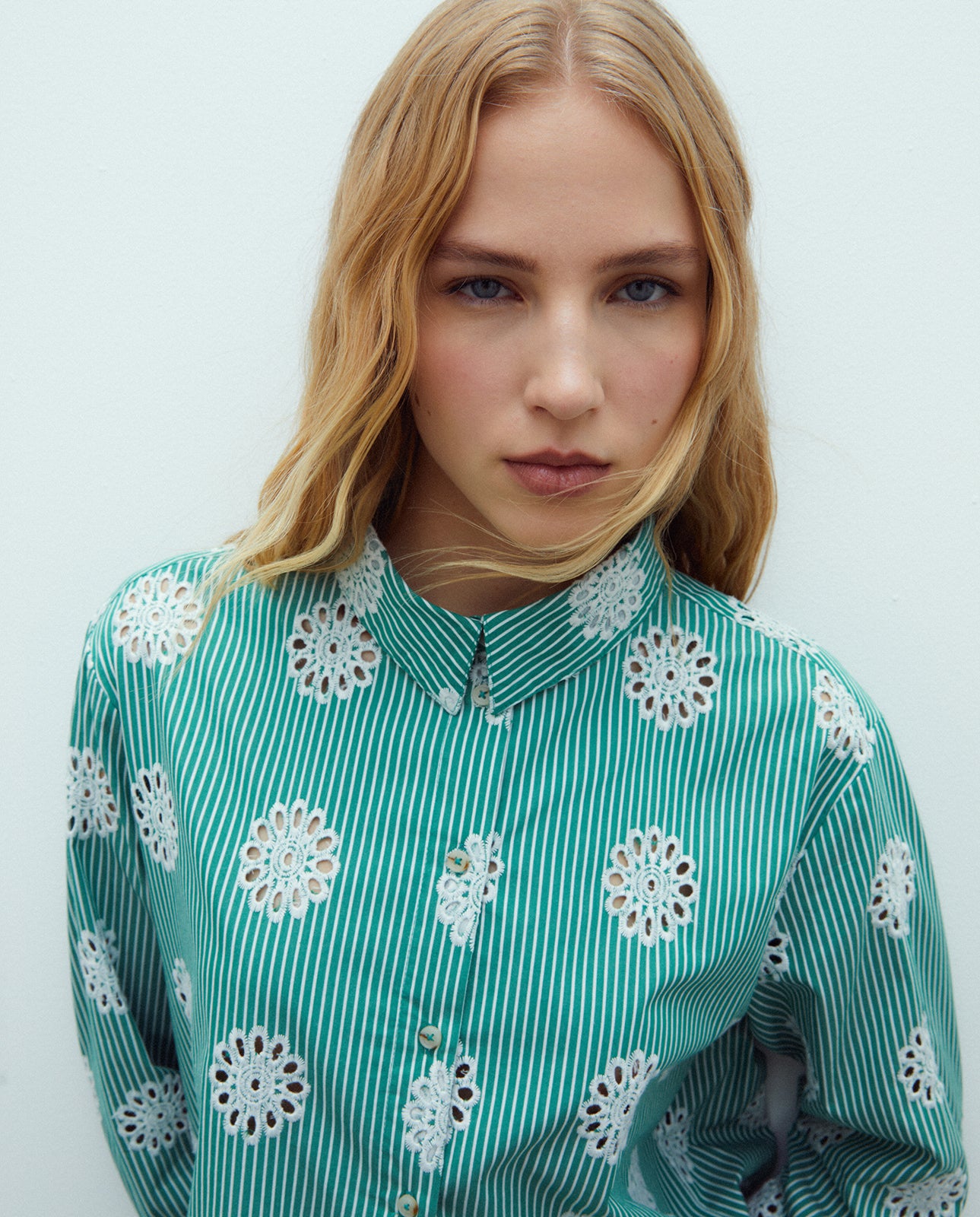 Camisa Troquelada