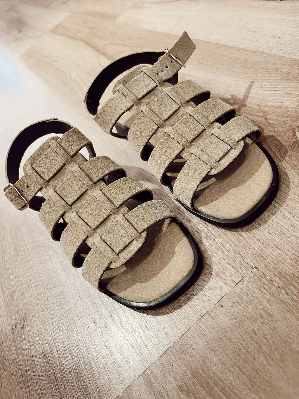 Romanas Beige Ante