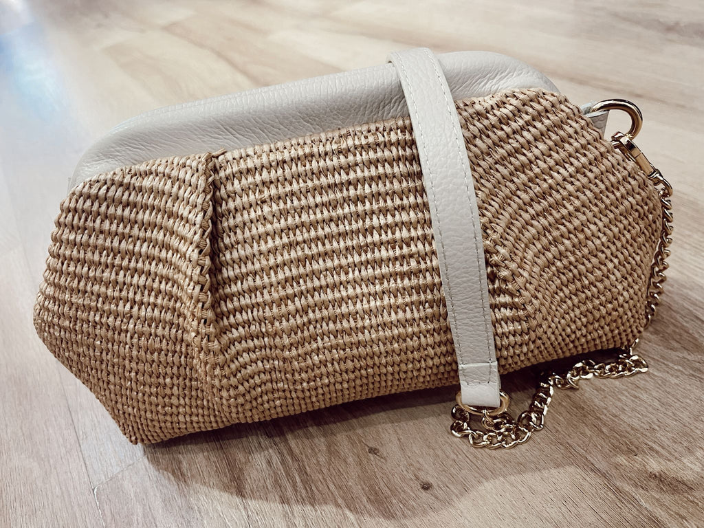 Clutch de Rafia y Piel Marfil