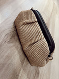 Clutch de Rafia y Piel Chocolate