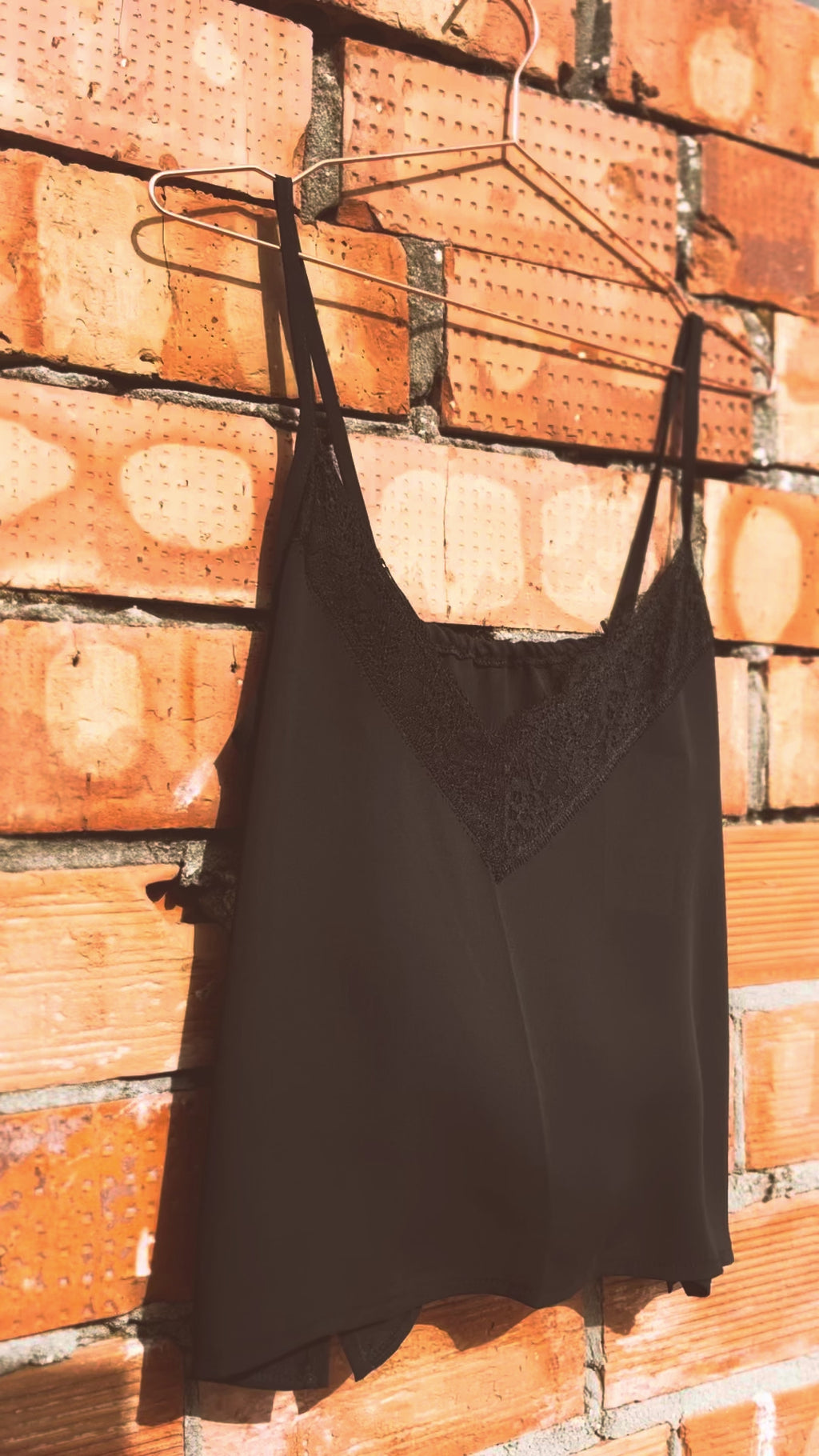 Lencero Crop Negro